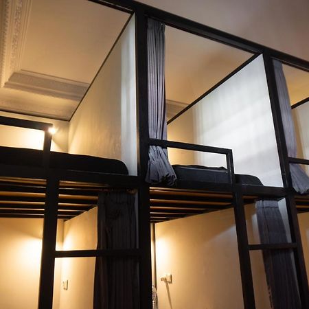Sunshot Hostel Легиан Экстерьер фото